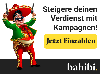Mann in bunter Verkleidung mit Pistolen und Jetzt Einzahlen Button